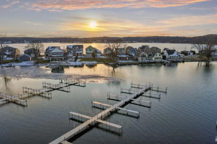 423 Outlook Cove Drive, La Porte, IN 46350 - #3