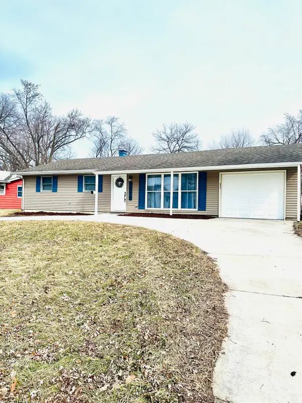 7619 Marshall Place, Merrillville, IN 46410