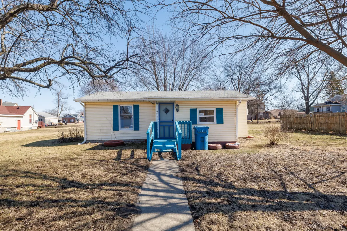 107 N Walker Street, Morocco, IN 47963 - #1