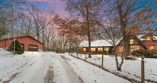 385 W 900 N, Wheatfield, IN 46392