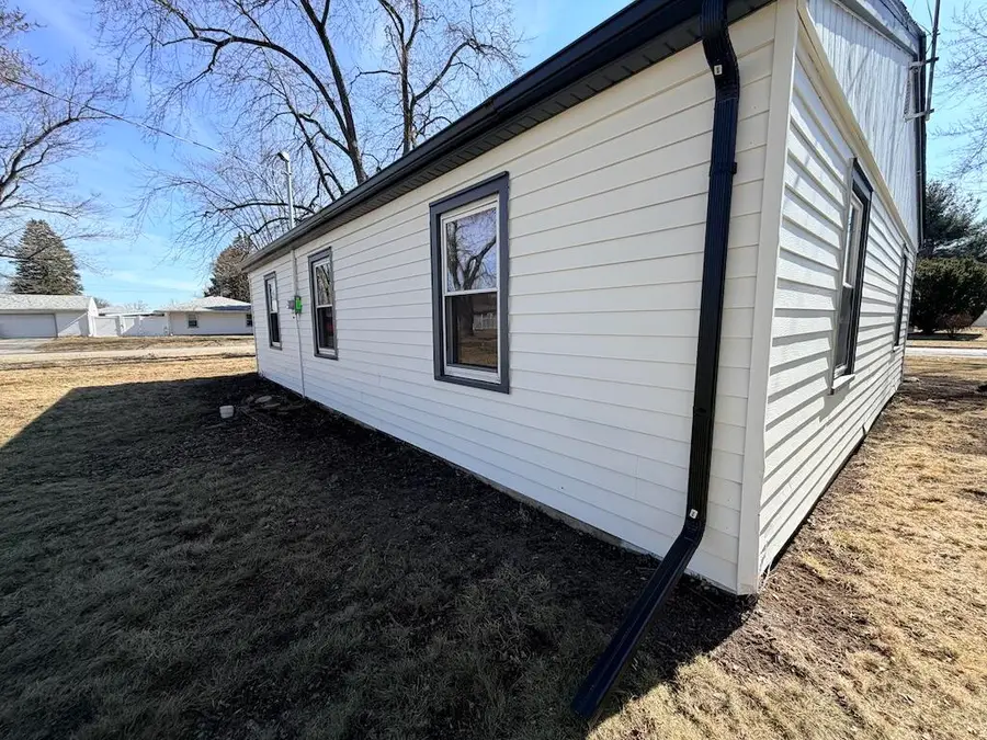 3036 Coral Drive, Hobart, IN 46342 - #3