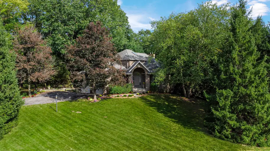 2102 Emmett Court, Valparaiso, IN 46385 - #2