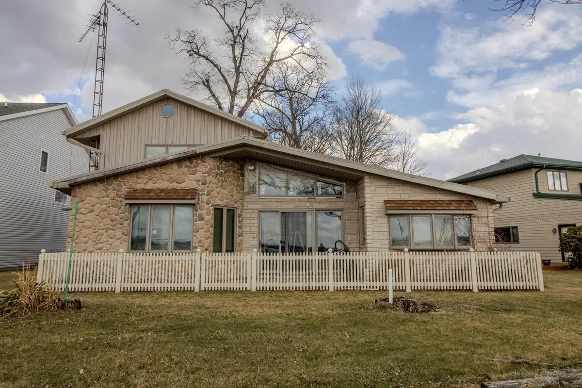 6105 S State Road 10, Knox, IN 46534 - #1
