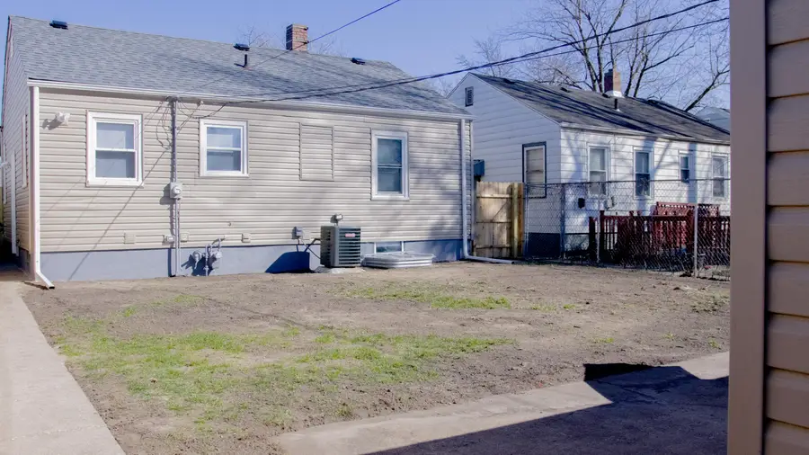 418 Dallas Street, Gary, IN 46406 - #2