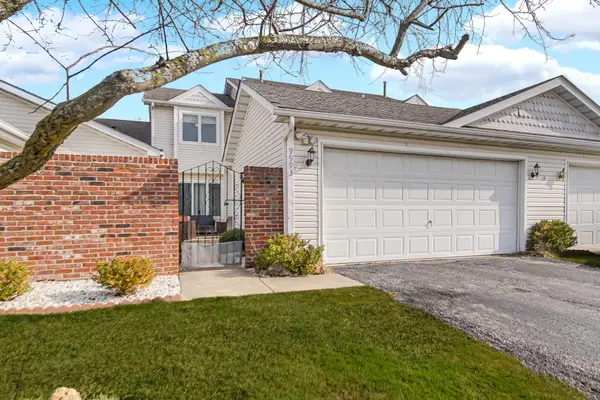 9993 Hunters Run, St. John, IN 46373