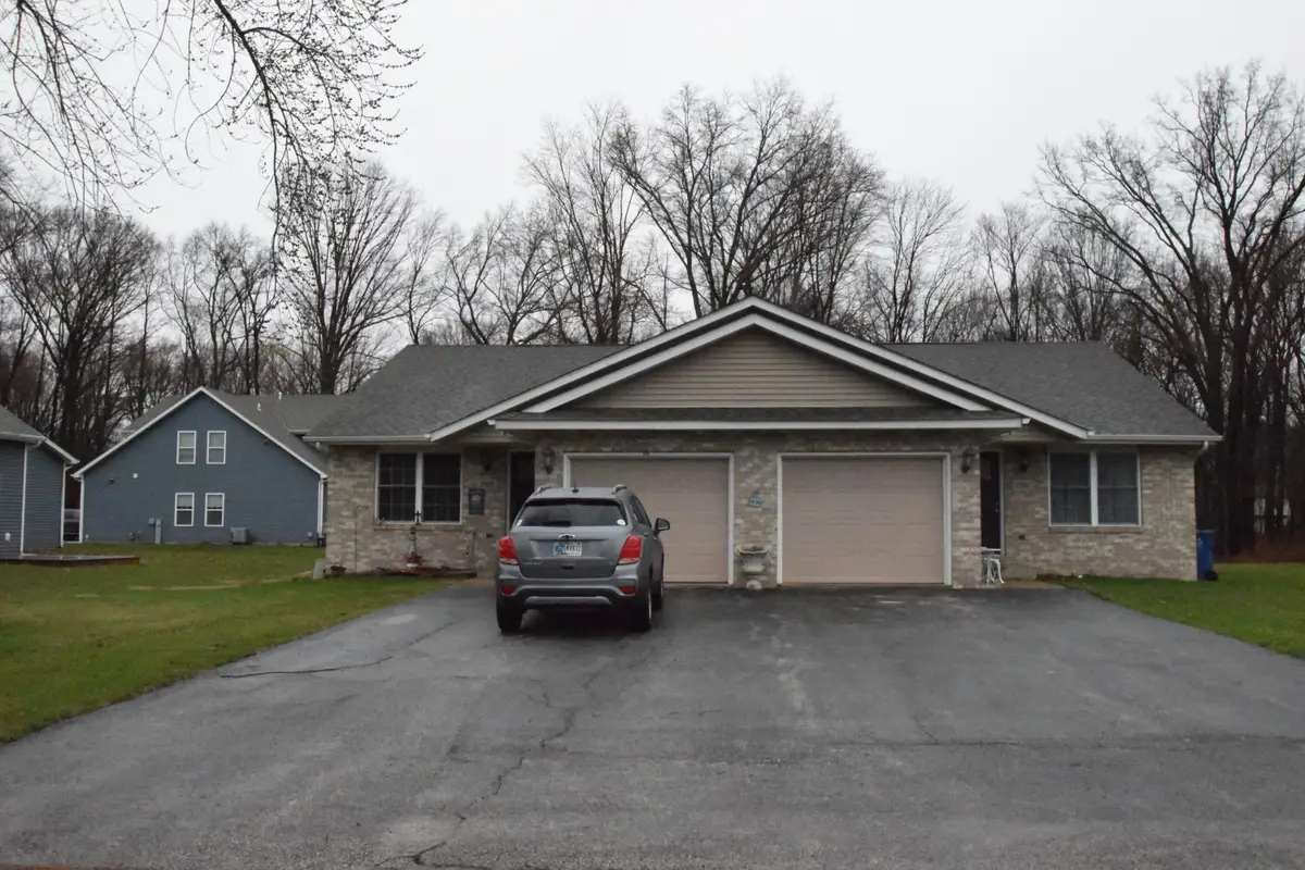 2160 Westchester Avenue, Chesterton, IN 46304 - #1