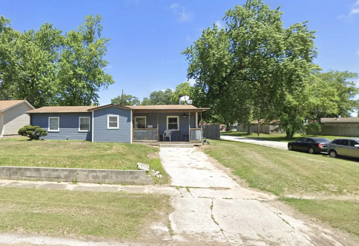 3000 W 38th Place, Hobart, IN 46342 - #1