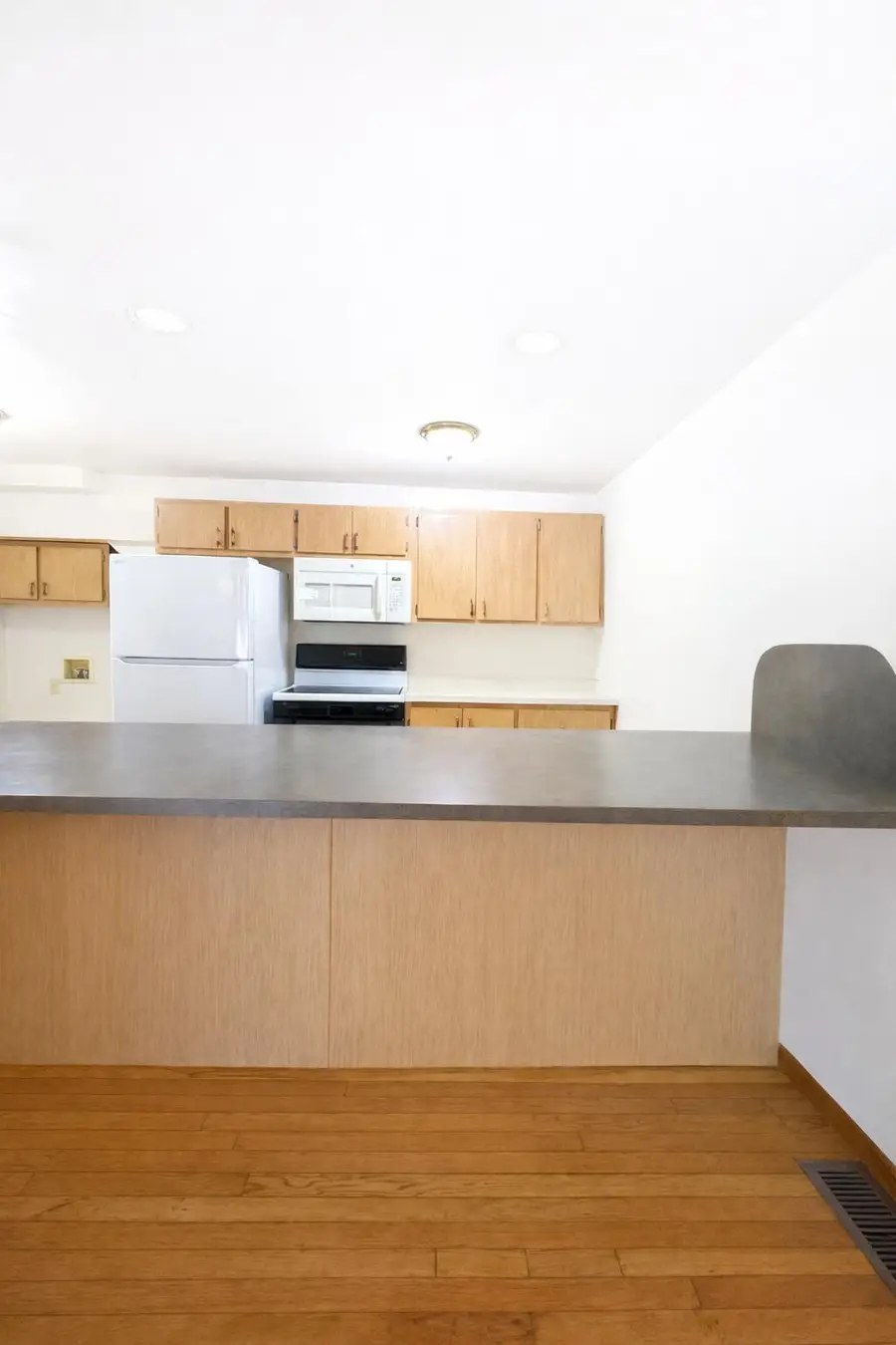 413 E 10th Street, Michigan City, IN 46360 - #3