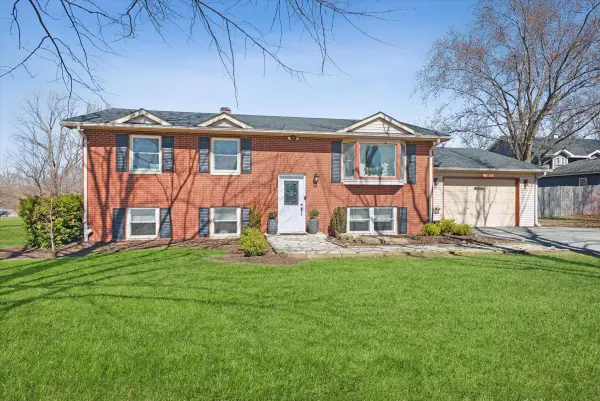 9240 W 93rd Avenue, St. John, IN 46373