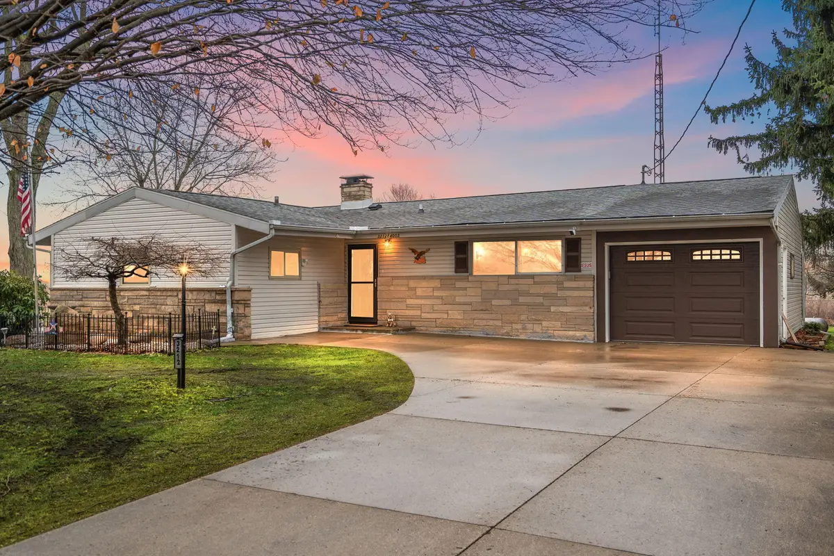 3212 E 400 S, La Porte, IN 46350 - #1