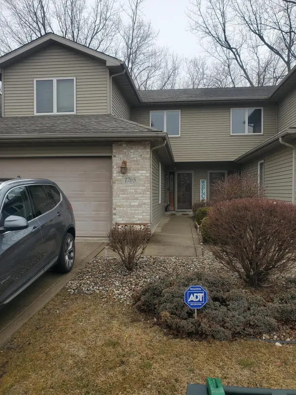 1763 Amber Drive, Hobart, IN 46342