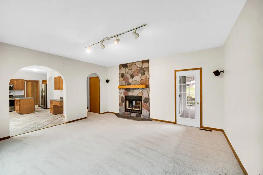 692 Harvest Road, Valparaiso, IN 46383 - #2