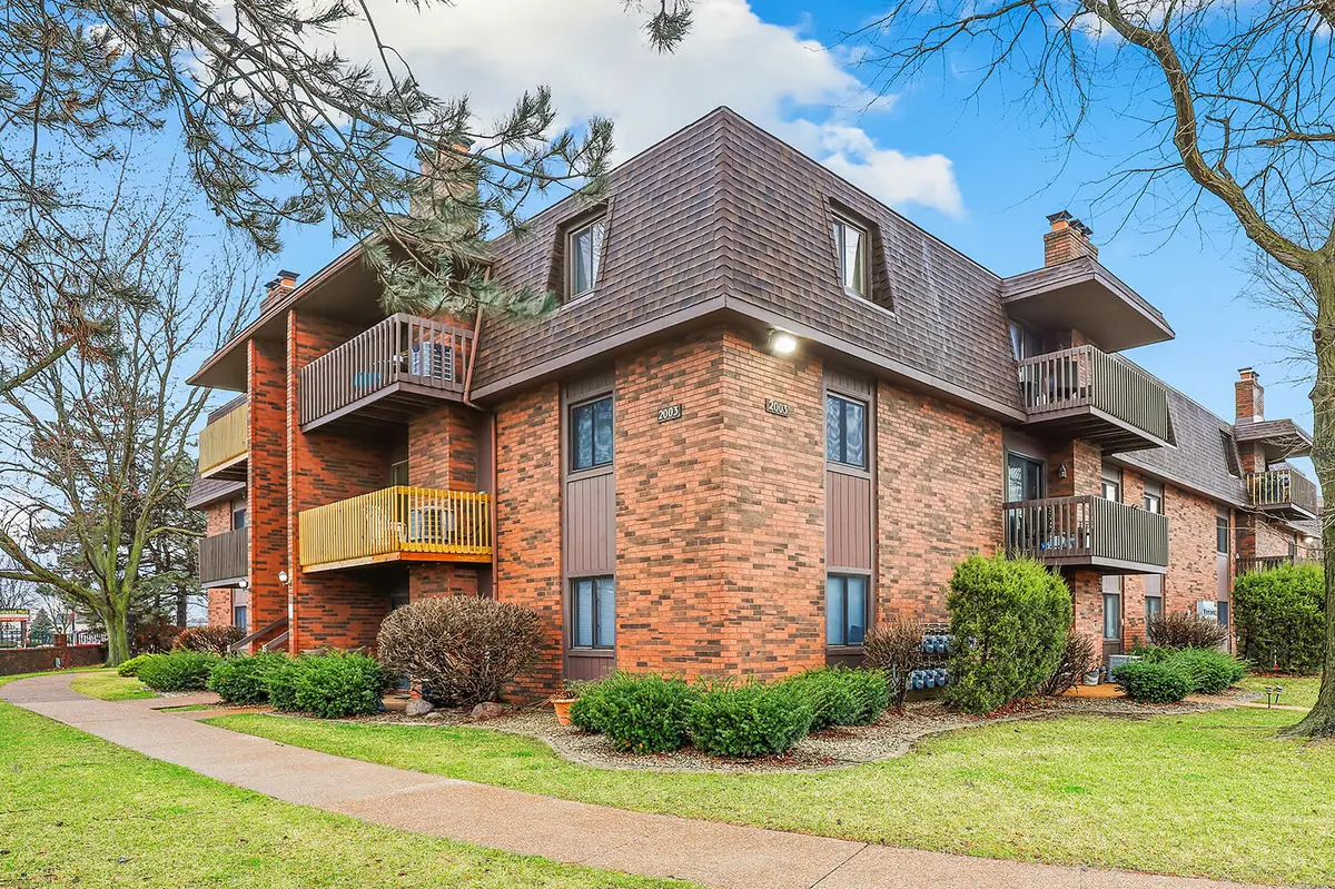 2003 Porte Deleau Court #207, Highland, IN 46322 - #1