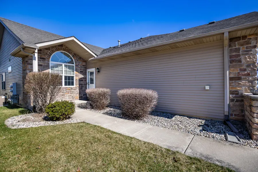 350 Cochran Drive, Crown Point, IN 46307 - #3