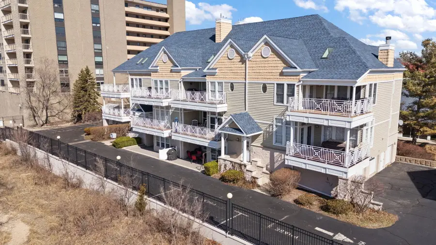 110 Lake Shore Drive #B, Michigan City, IN 46360 - #3