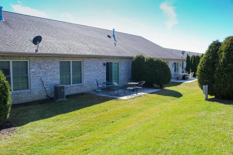 802 Veterans Lane, Crown Point, IN 46307 - #2