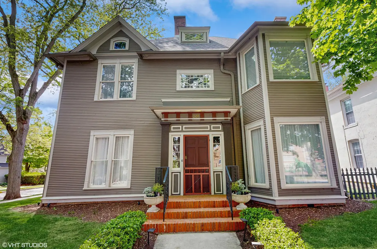 301 Washington Street, Valparaiso, IN 46383 - #1