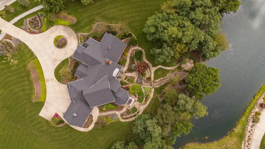 2901 Pepper Creek Bridge Pkwy, Valparaiso, IN 46385 - #2