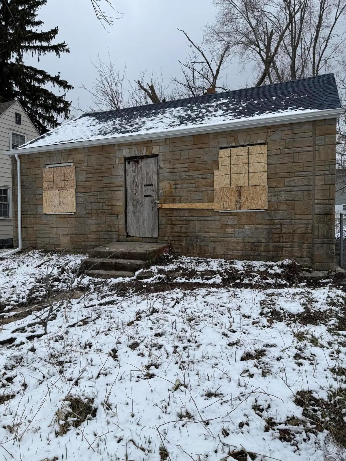 908 E 44th Avenue, Gary, IN 46409 - #1