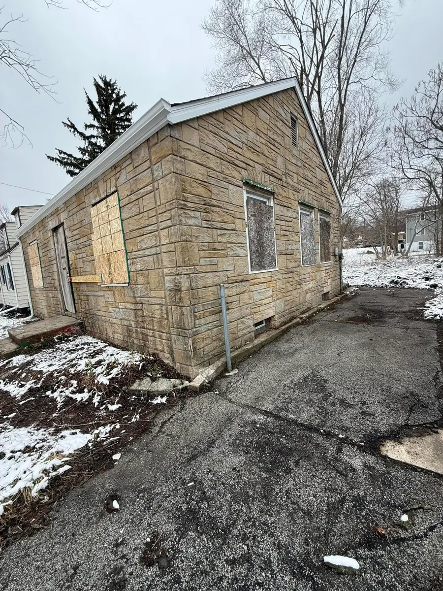 908 E 44th Avenue, Gary, IN 46409 - #2