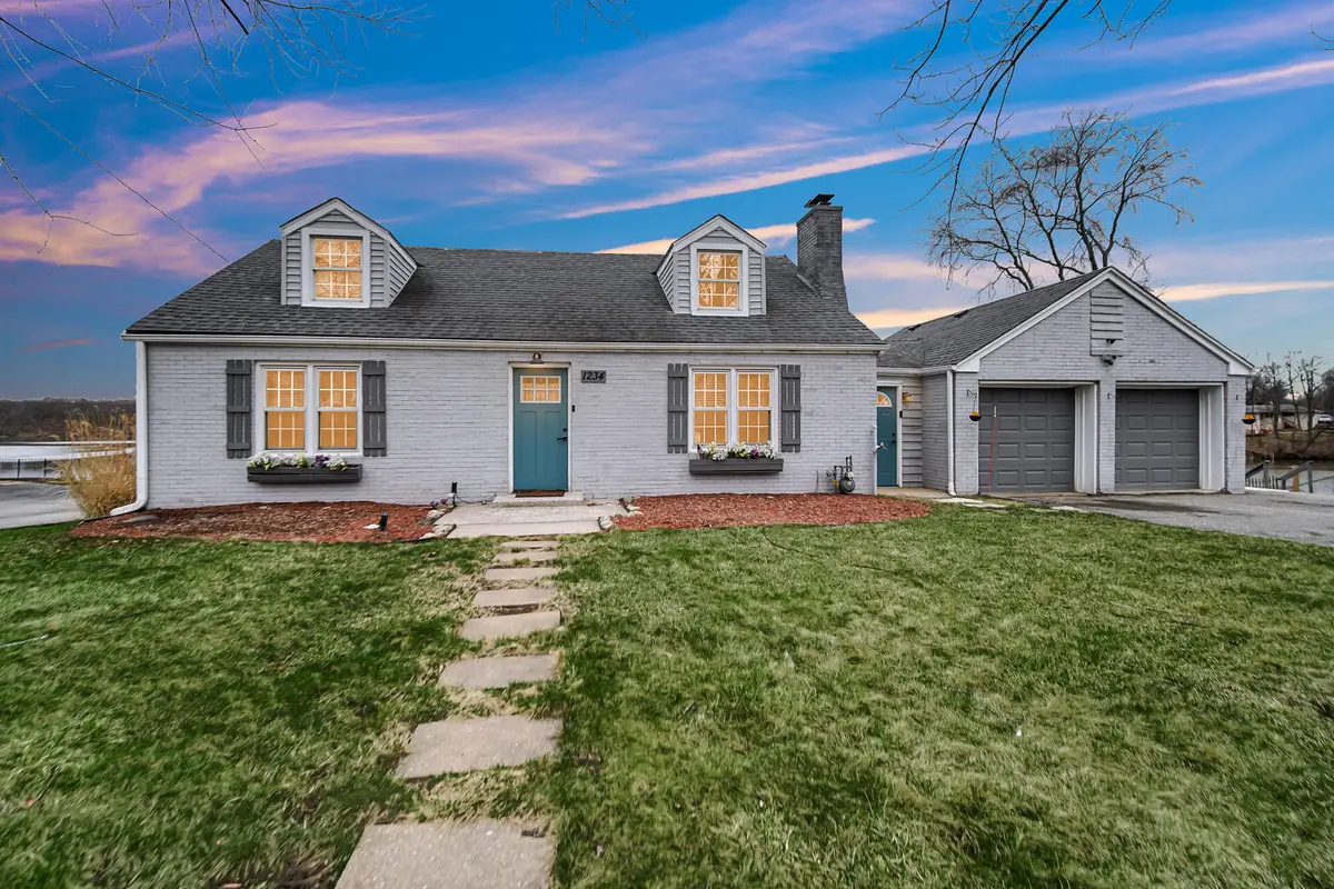 1234 River Terrace, Hobart, IN 46342 - #1