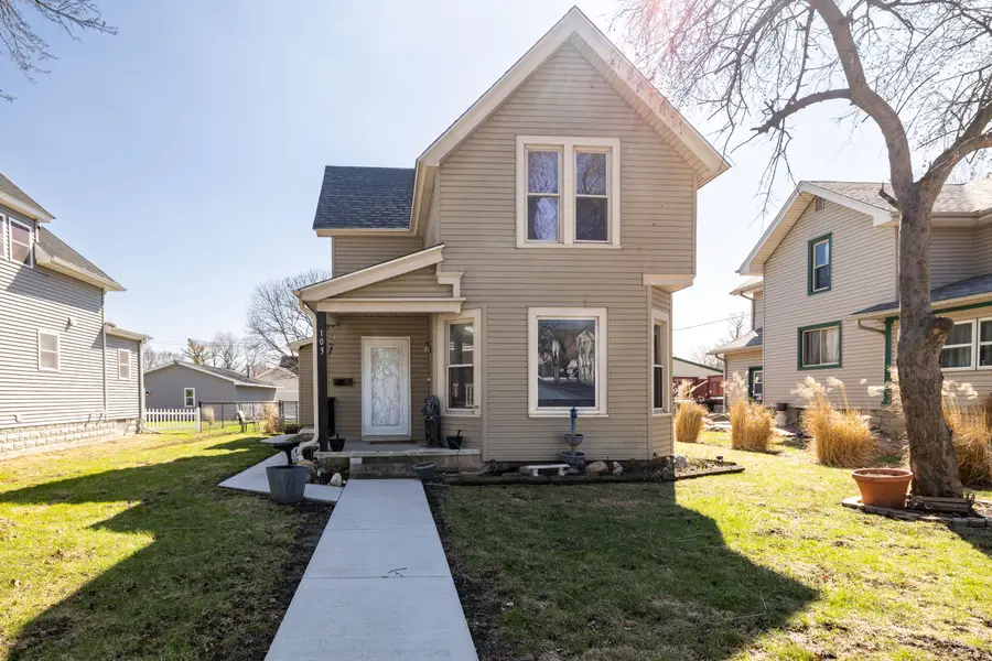 103 W Lincoln Street, Kentland, IN 47951 - #2