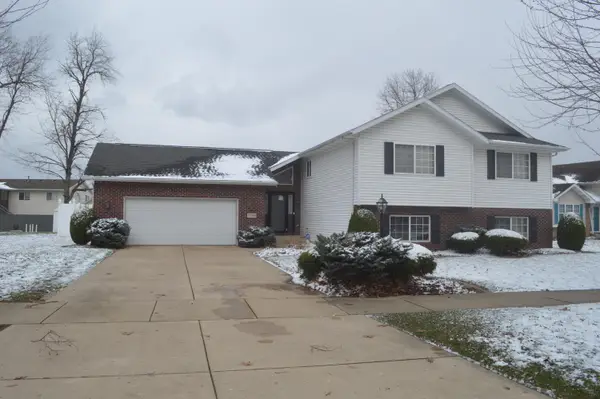 7208 Bracken Pkwy, Hobart, IN 46342