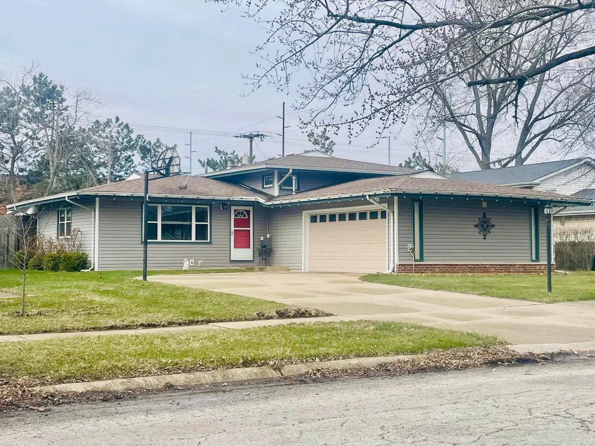 9320 Roosevelt Place, Crown Point, IN 46307 - #1