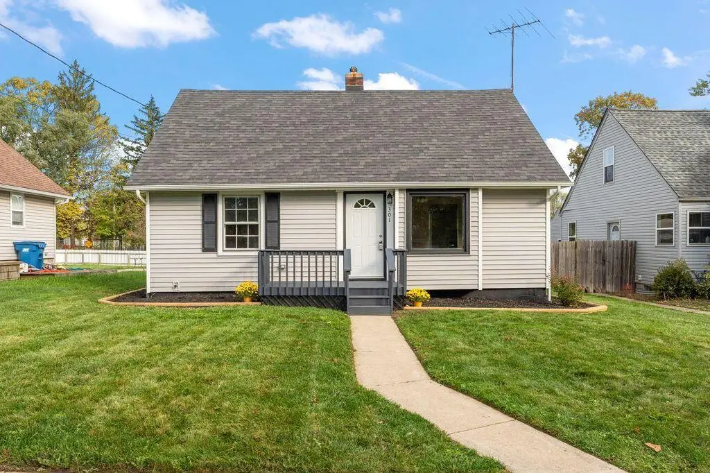 301 W Bates Street, Hebron, IN 46341 - #1