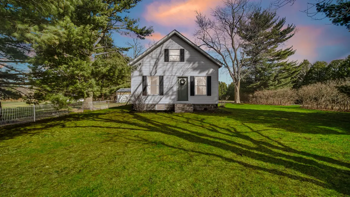 11341 N 900 W, Demotte, IN 46310 - #1