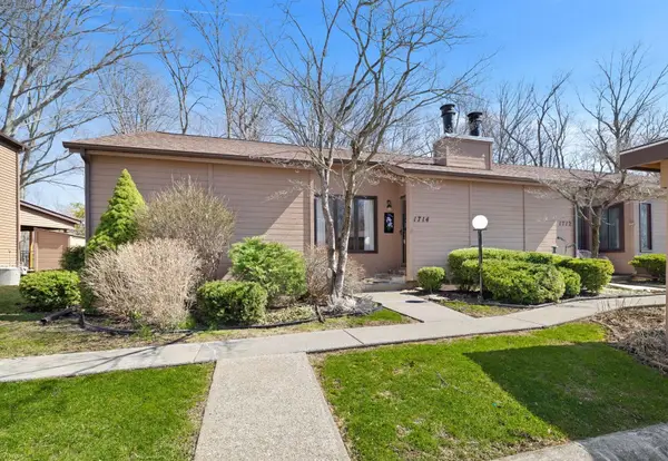 1714 Earthstone Drive #28, Valparaiso, IN 46383