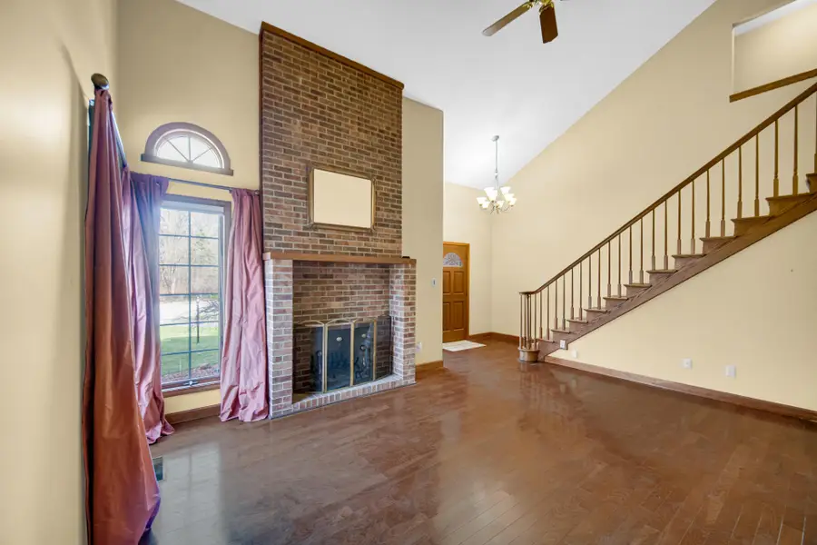 158 York Circle, Valparaiso, IN 46385 - #2