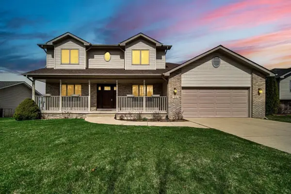 250 W 128th Place, Crown Point, IN 46307