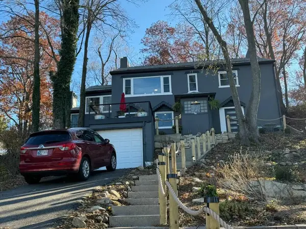 27 Sunset Trail, Portage, IN 46368