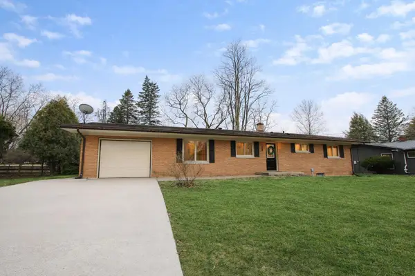 108 Meadowlark Lane, La Porte, IN 46350