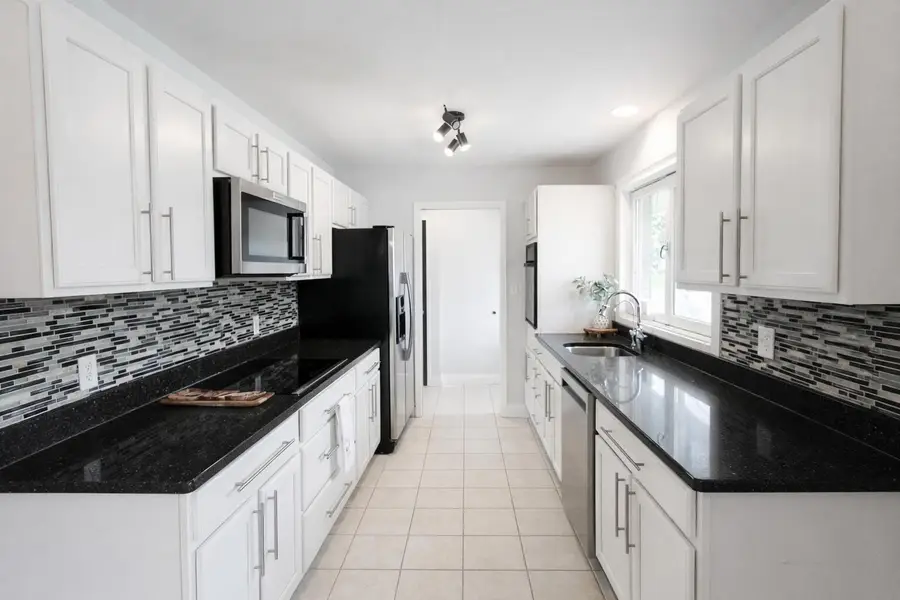 108 Meadowlark Lane, La Porte, IN 46350 - #3