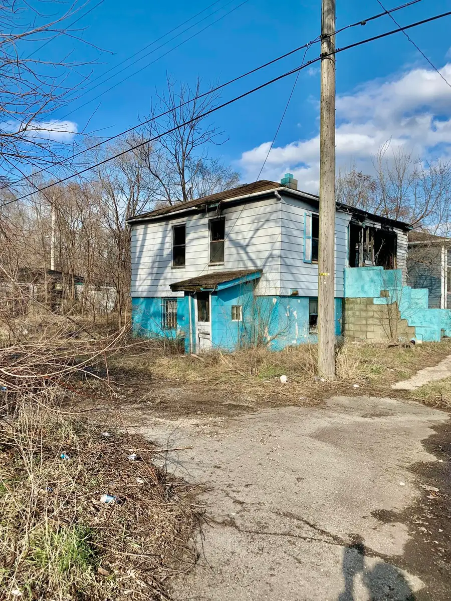 824 E 15th Avenue, Gary, IN 46407 - #2