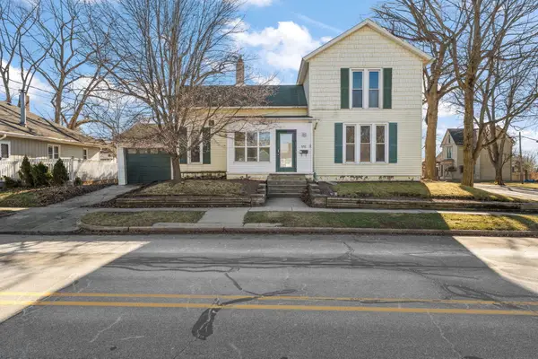 557 W Chicago Street, Valparaiso, IN 46385