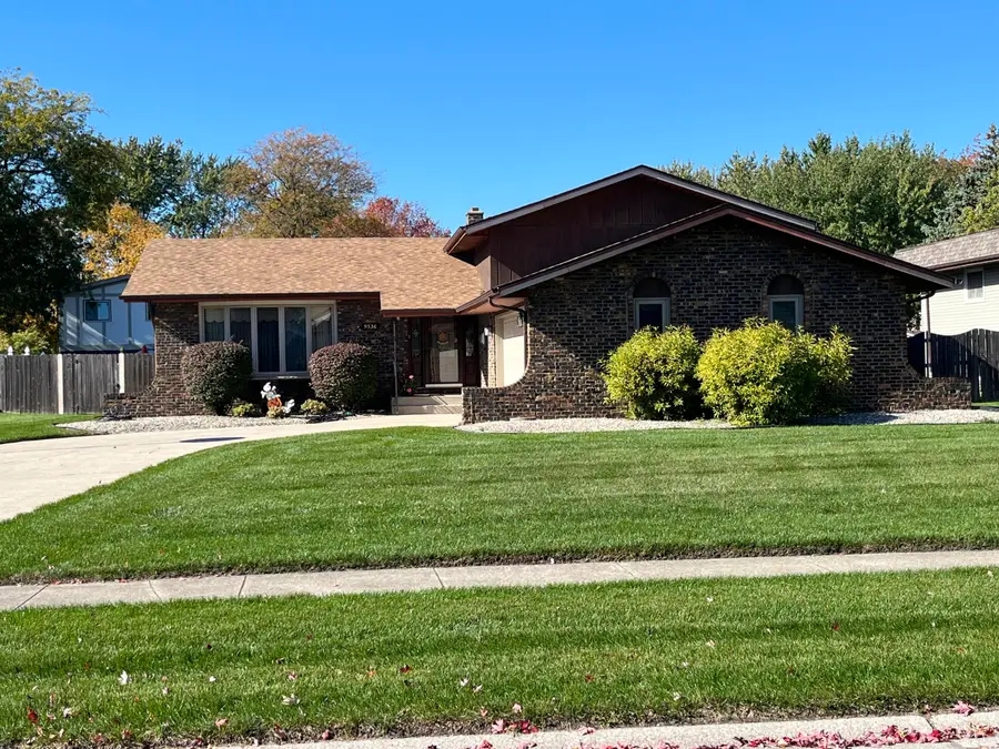 9536 Walnut Drive, Munster, IN 46321 - #2