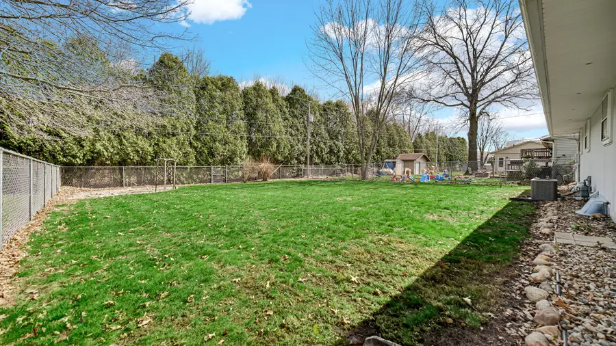 917 Albin Drive, La Porte, IN 46350 - #3