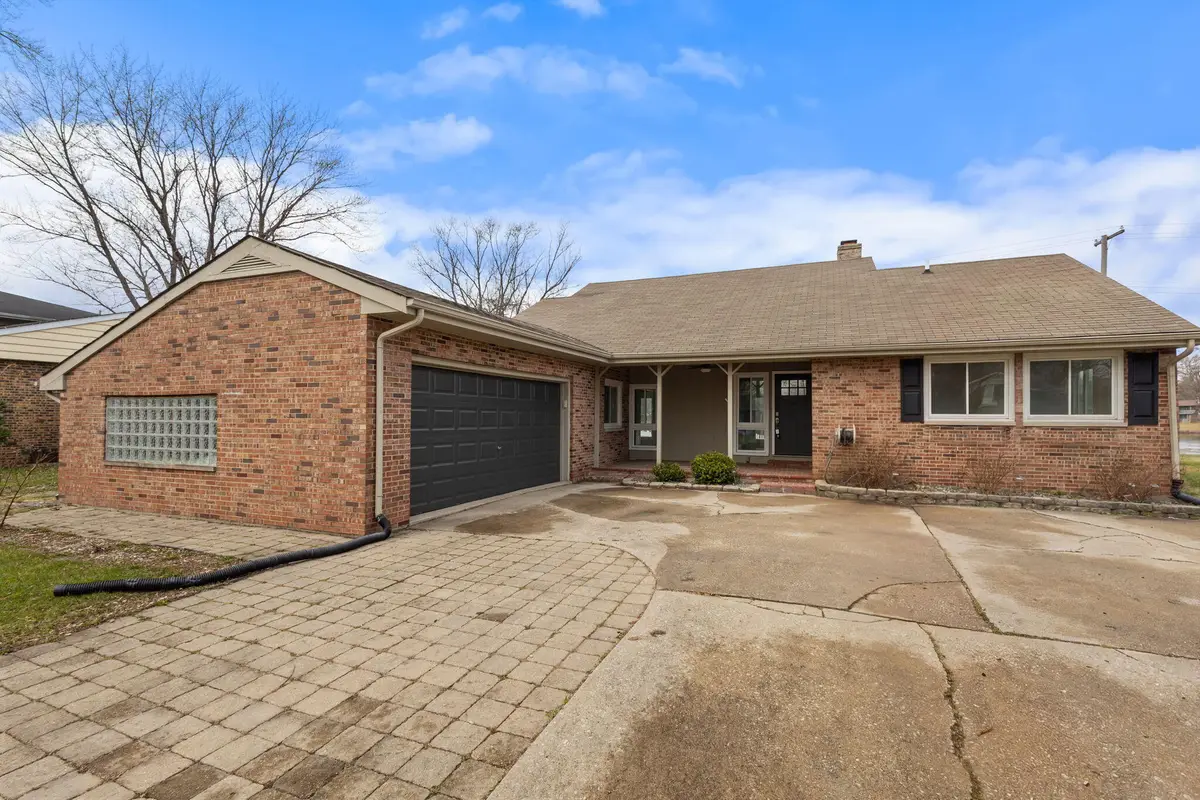 2600 W 59th Place, Merrillville, IN 46410 - #1