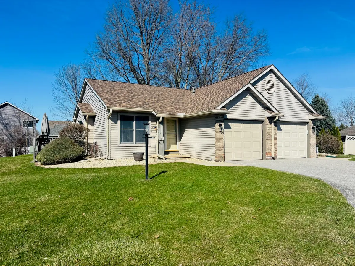 3612 Creekside Drive, Valparaiso, IN 46383 - #1