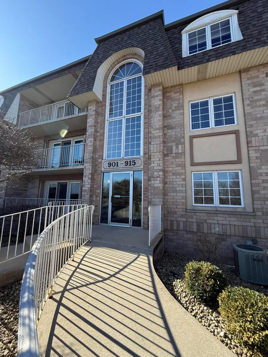 908 Swan Drive #2d, Dyer, IN 46311 - #3