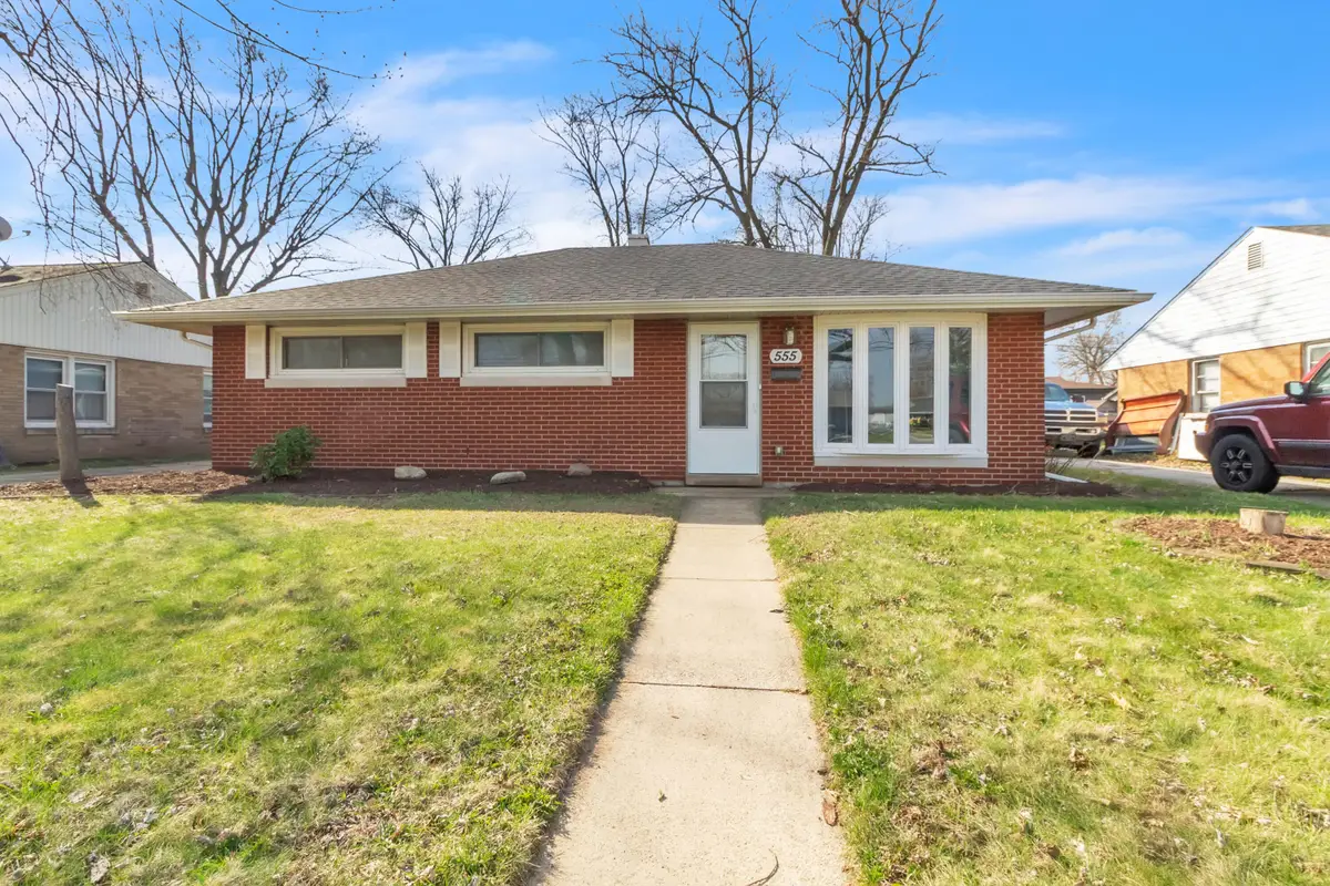 555 W Pine Street, Griffith, IN 46319 - #1