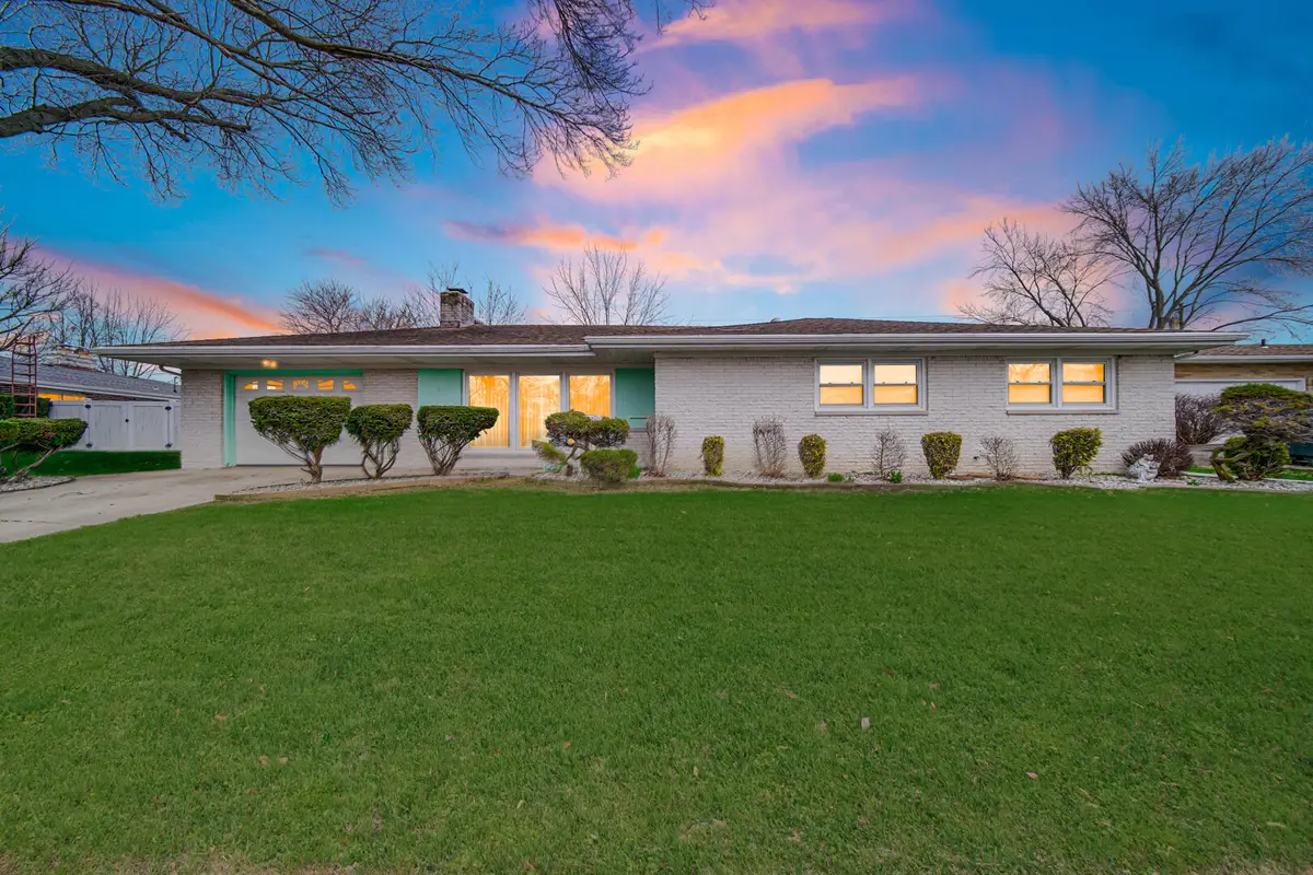 3606 E 34th Place, Hobart, IN 46342 - #1