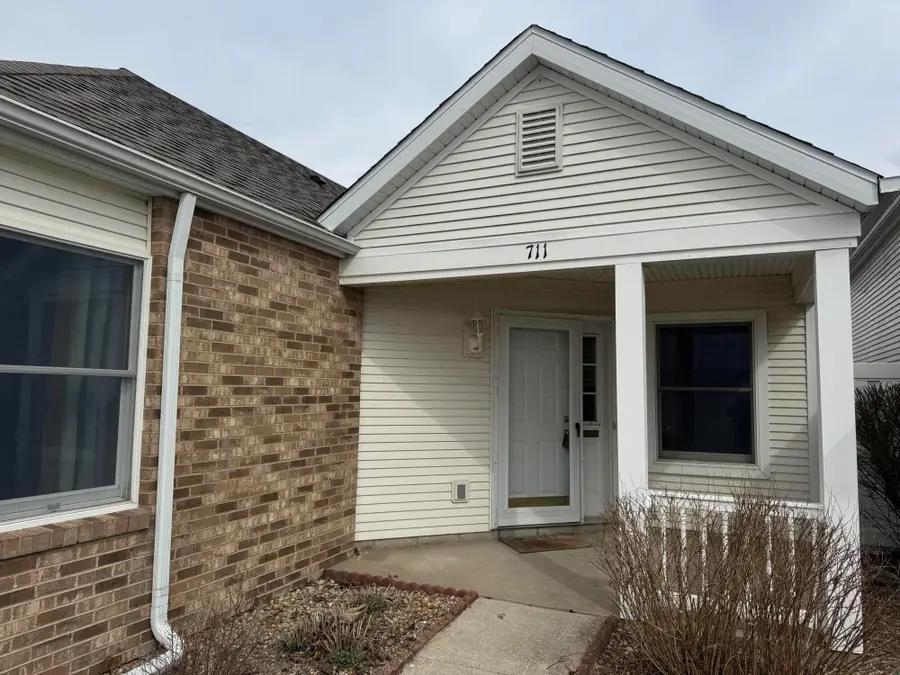 711 Meadow Brook Drive, Lowell, IN 46356 - #3