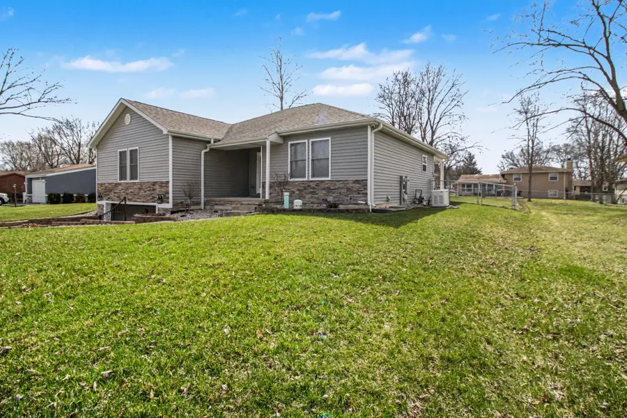 2352 Four Seasons Parkway, Crown Point, IN 46307 - #2