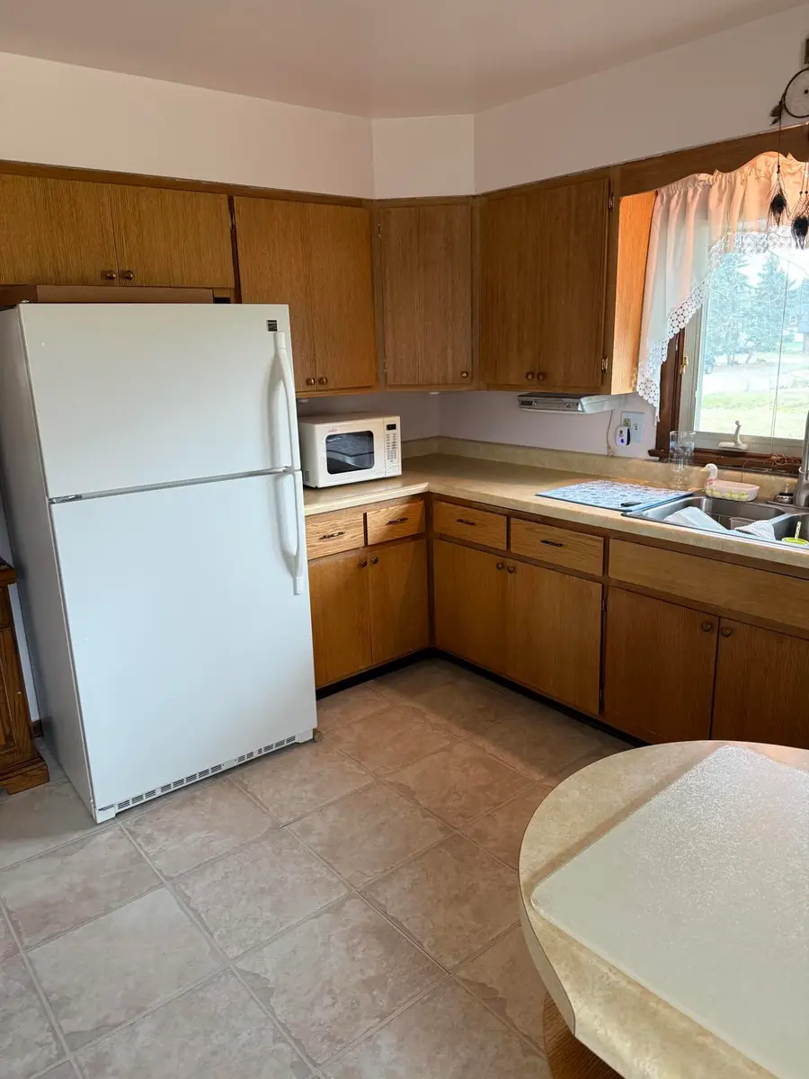 305 W 35th Avenue, Griffith, IN 46319 - #3