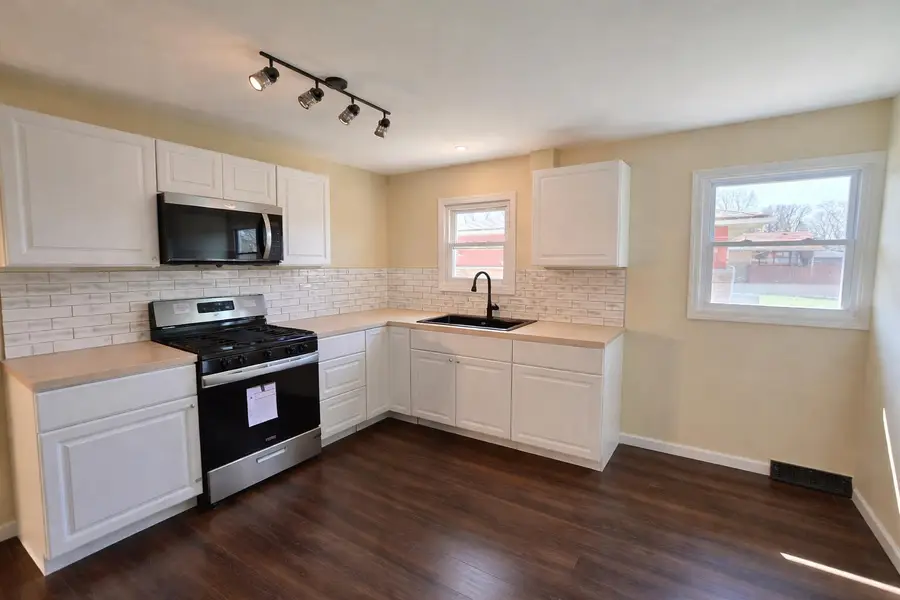 5768 Roosevelt Place, Merrillville, IN 46410 - #3