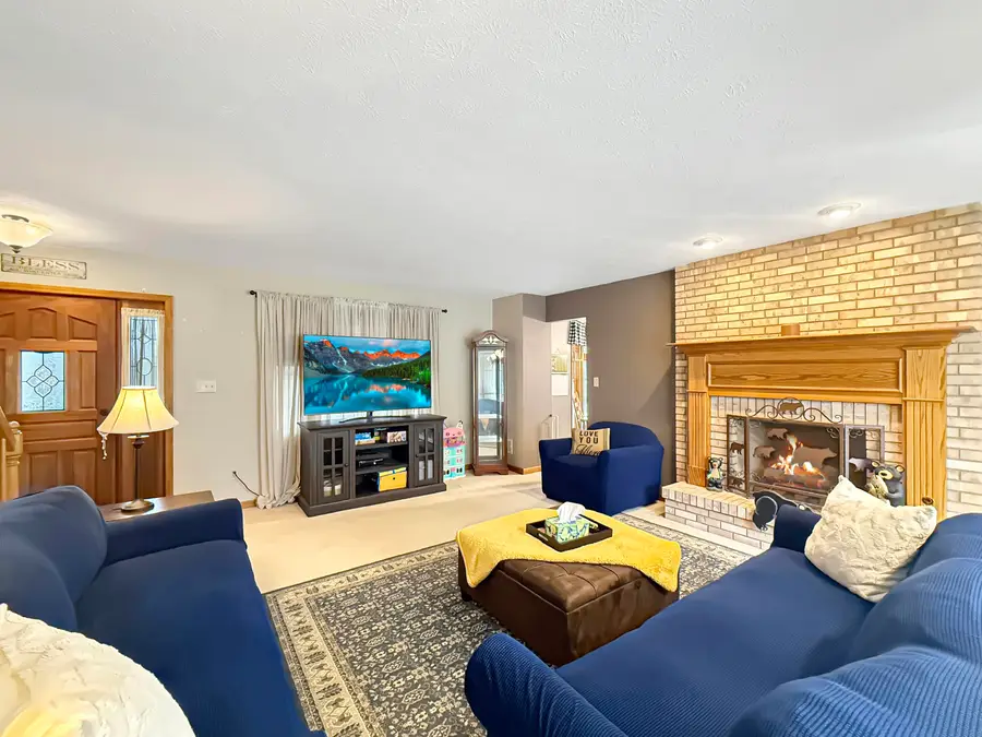 490 W 75 S, Valparaiso, IN 46385 - #3